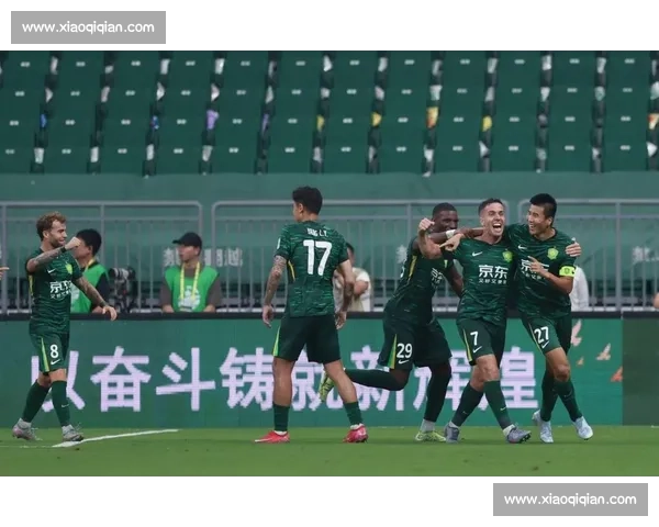 国内足球联赛最新赛季精彩对决与球队表现深度解析